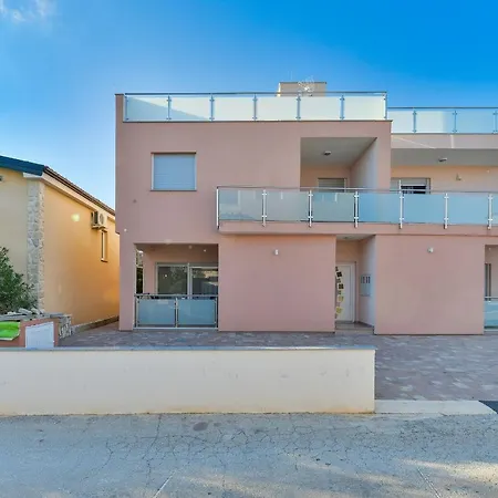 Boltuzic Apartment