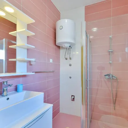 Boltuzic Apartment