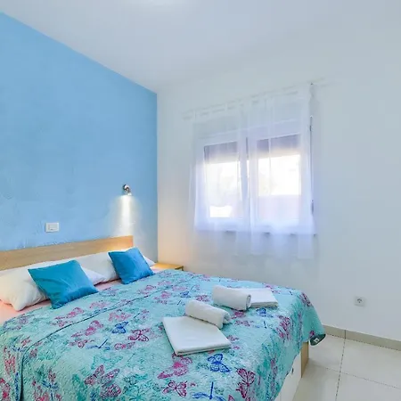 Boltuzic Apartment *